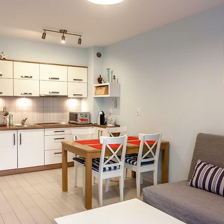 Apartament Kapitanski Bursztynowe Komnaty 달로브코 외부 사진